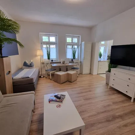Ferienwohnungen Springer In Schoenefeld Ot Grossziethen Div Apartments Fuer Bis Zu 6 Personen Exterior photo