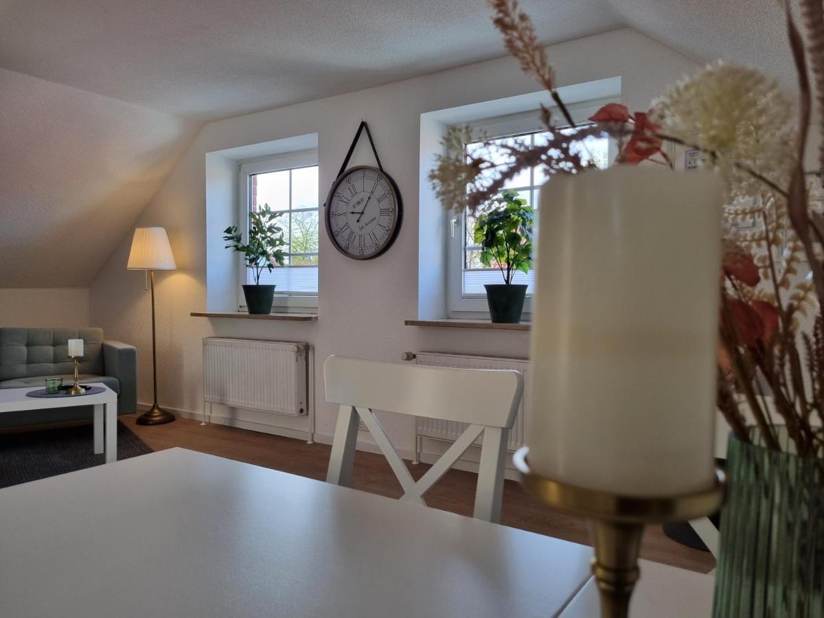 Springer In Ot Grossziethen Div Fuer Bis Zu 6 Personen Apartment Schoenefeld